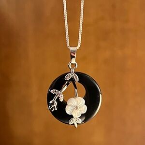 New Elegant Obsidian & Mother Of Pearl Cherry Blossom Pendant On Silver Necklace